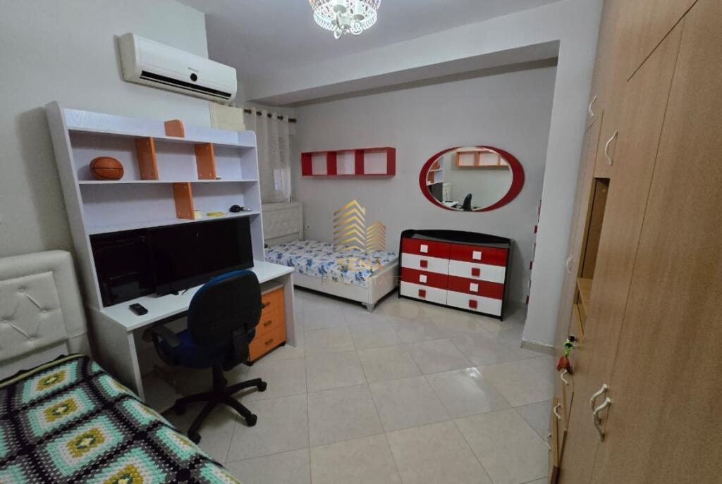 Rent, Apartment 2+1, Porcelan, 500 Euro/month