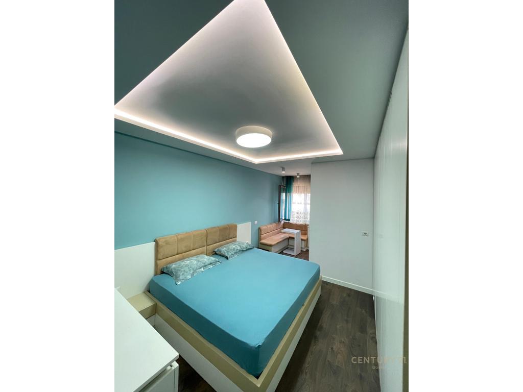 JEPET ME QIRA APARTAMENT 2+1+2 TE RRUGA E DIBRES , TOWER BRIDGE 3