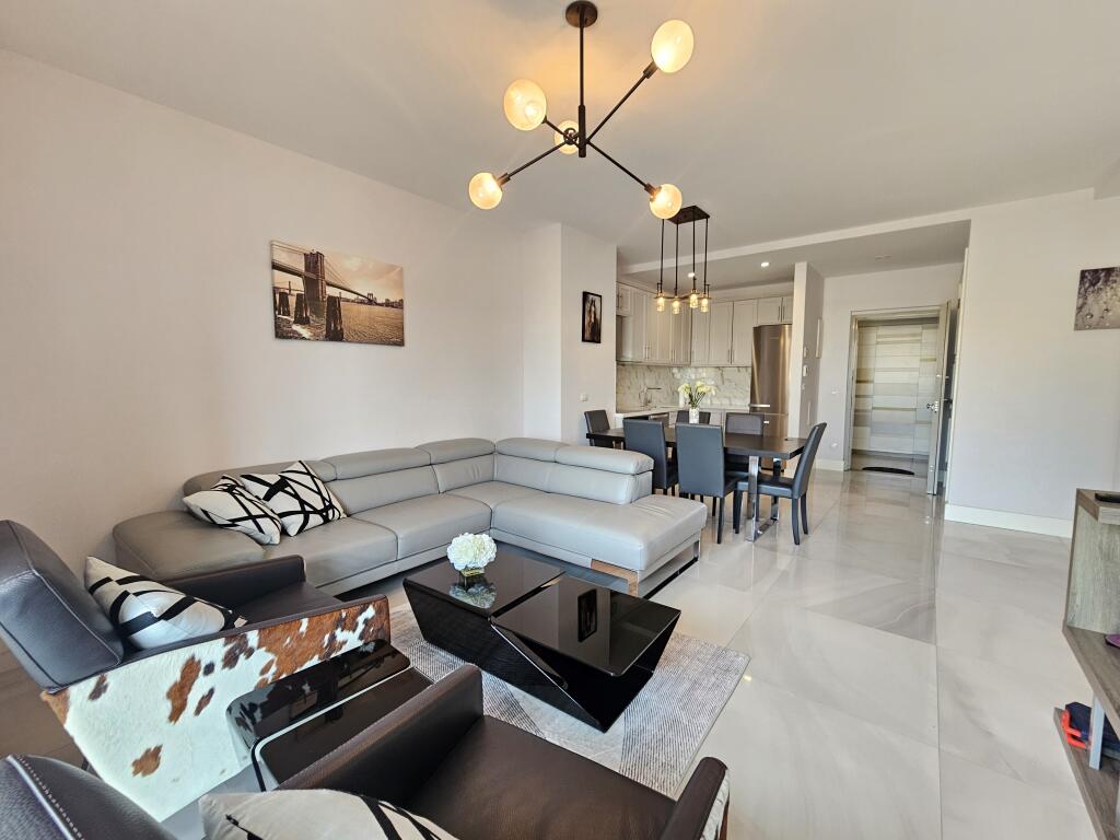 Jepet me Qira Apartament 2+1 + Post Parkimi + gardorobe– Ambasador 3 ✨çmimi 2200 euro