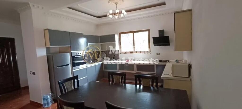 Qera Hyrje Private 3+1+2+Parkim, Ali Demi-Poligrafiku , 500 Euro/Muaj
