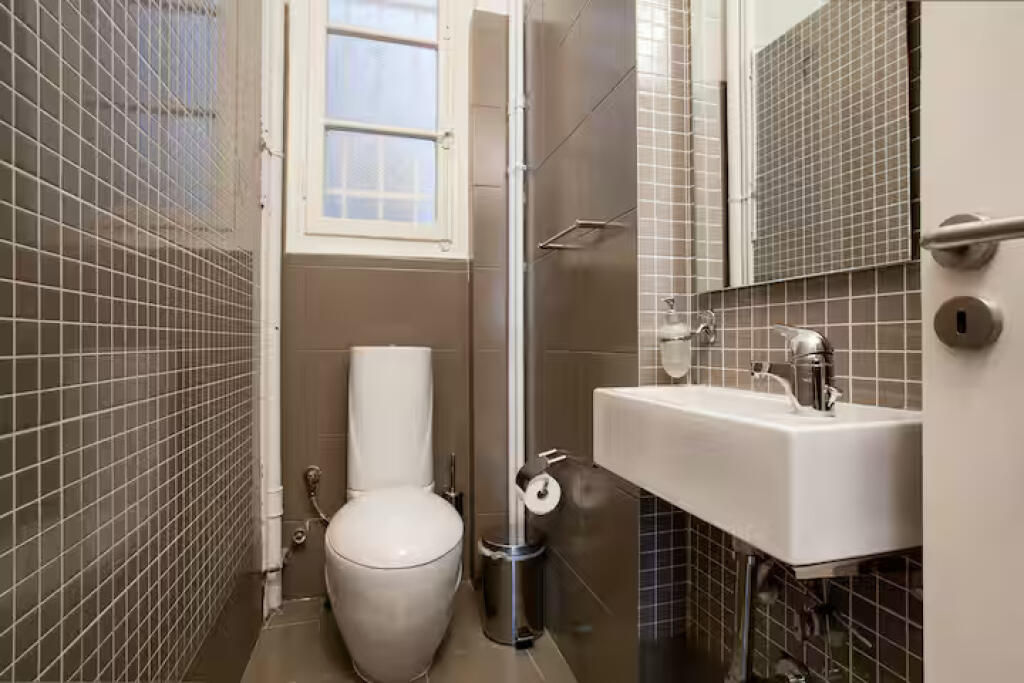 Appartamento In Affitto 2+1+2 A Myslym Shyr (ID B2201528) Tirana