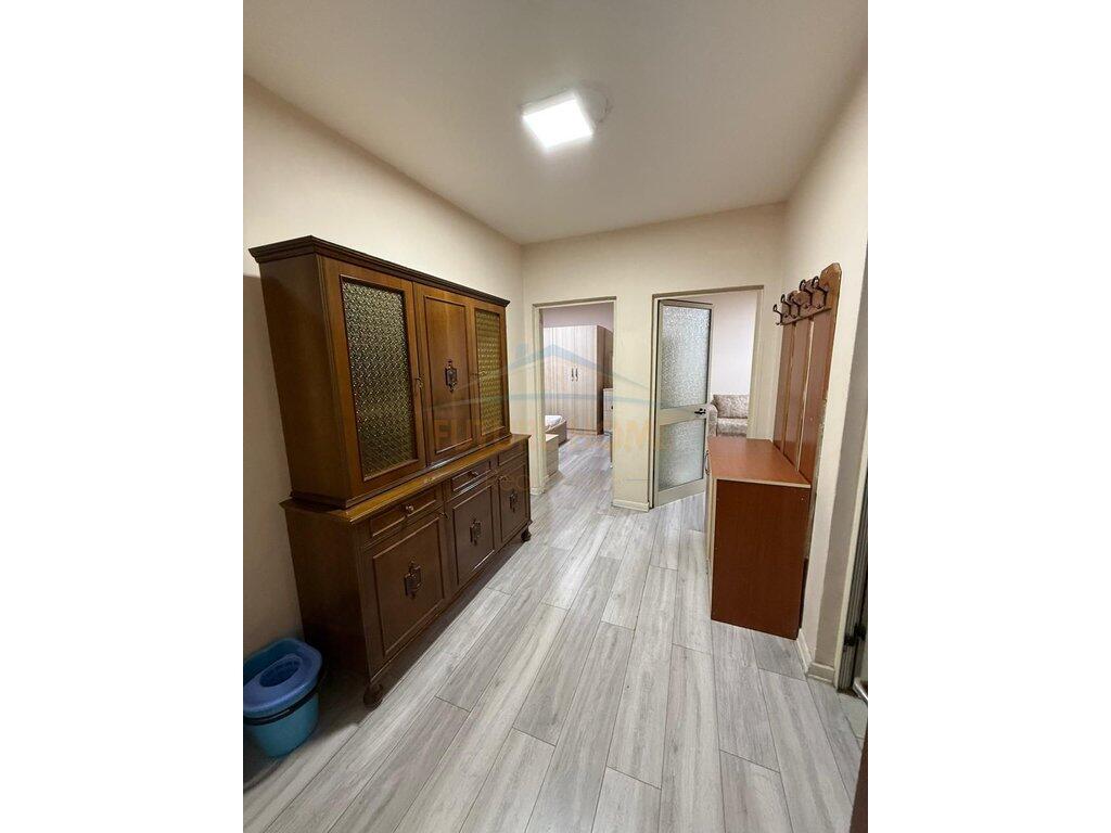 Shitet, Apartament 1+1, Myslym Shyri