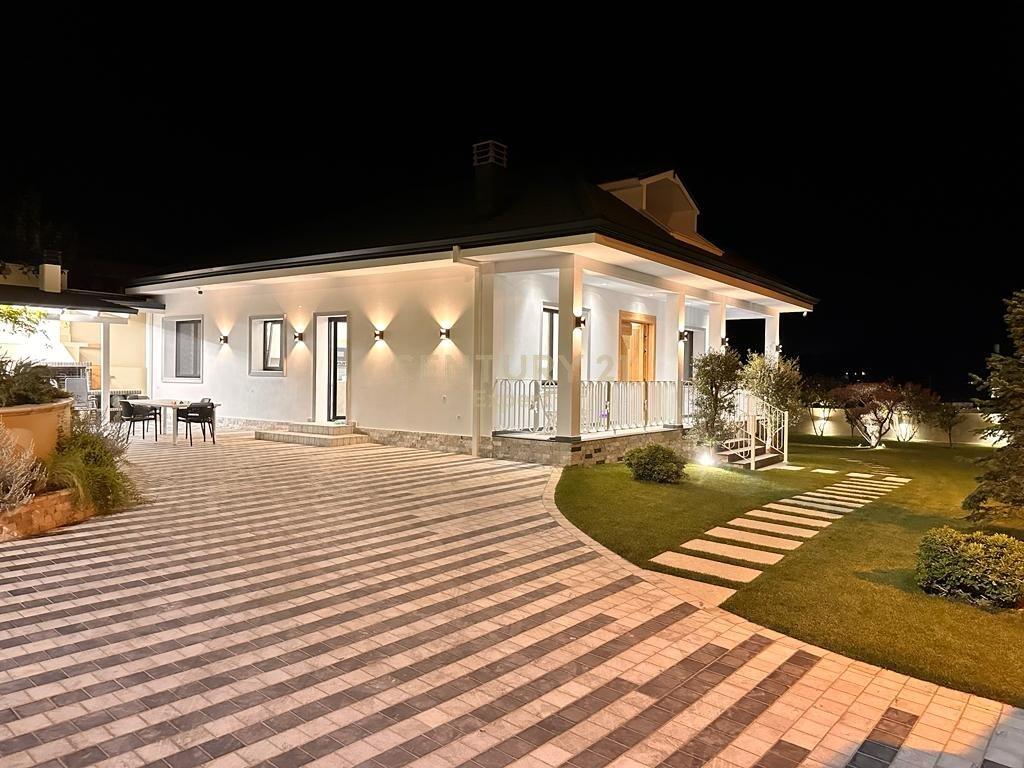 🏡 Jepet me qira vilë individuale luksoze në Mullet!