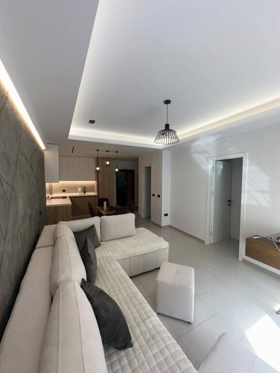 Affitto 2+1 con balcone 📍Pelikani Plazh • 400€ netto✅  📲