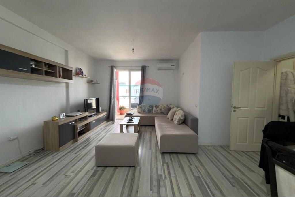 Ne shitje apartament 2+1 Yzberish!
