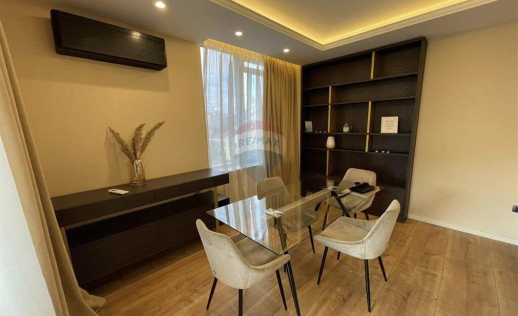 APARTAMENT 2+1+2 PËR QIRA – QENDËR, PËRBALLË TOPTANI CENTER