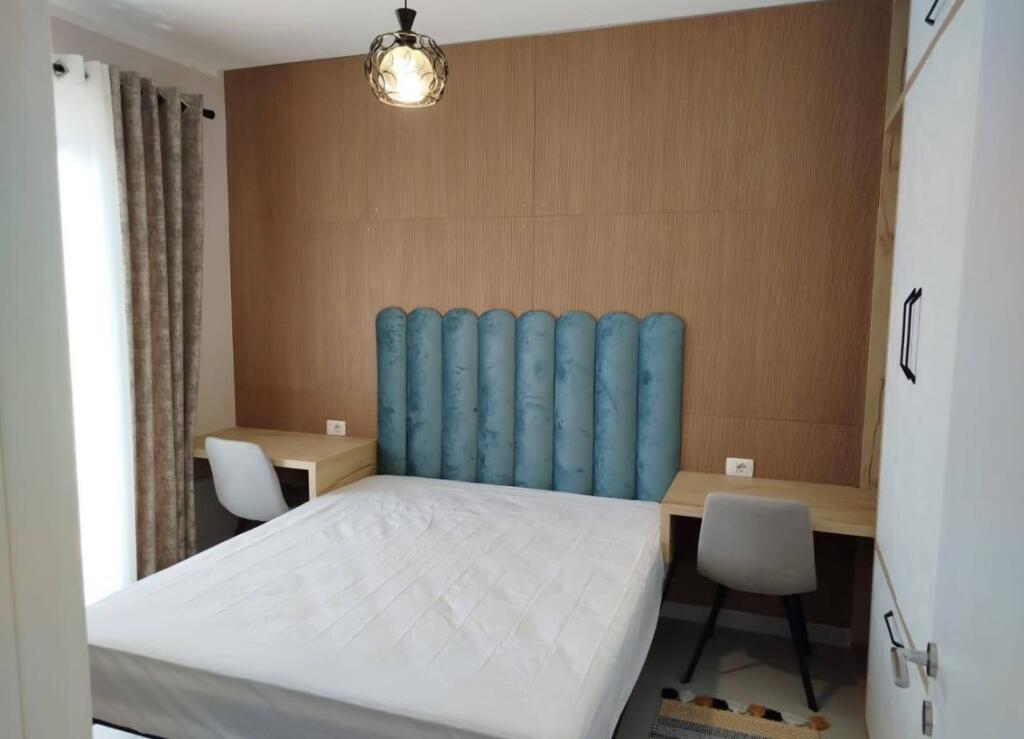 APARTAMENT ME QERA 1+1 UNIVERS CITY 500 EURO