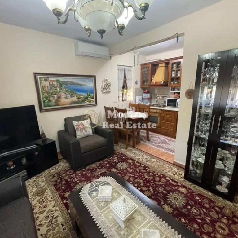 Qera apartament 2+1+Blk, Pazari i Ri, 550 Euro