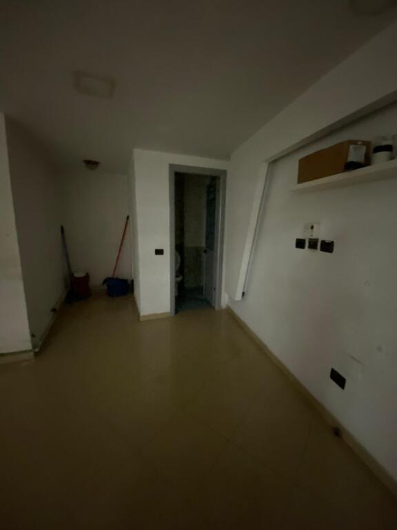 📢 Shop for Rent – Astir 🏢