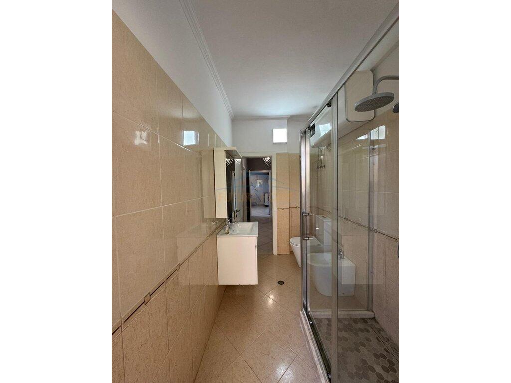 Rent, Apartment 2+1, Brryli, Tirana.