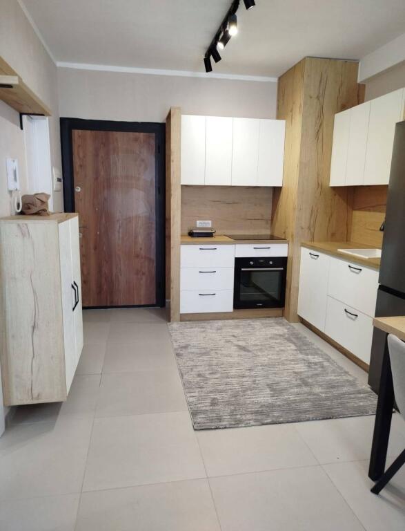 APARTAMENT ME QERA 1+1 UNIVERS CITY 500 EURO