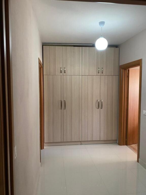 Jepet me qera apartament 1+1, Ali Demi