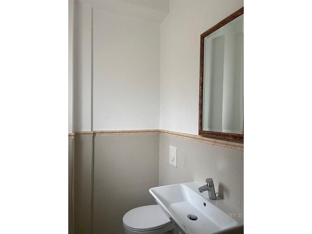SHITET VILË NË DHËRMI – RESIDENCA “WHITE ROCK”