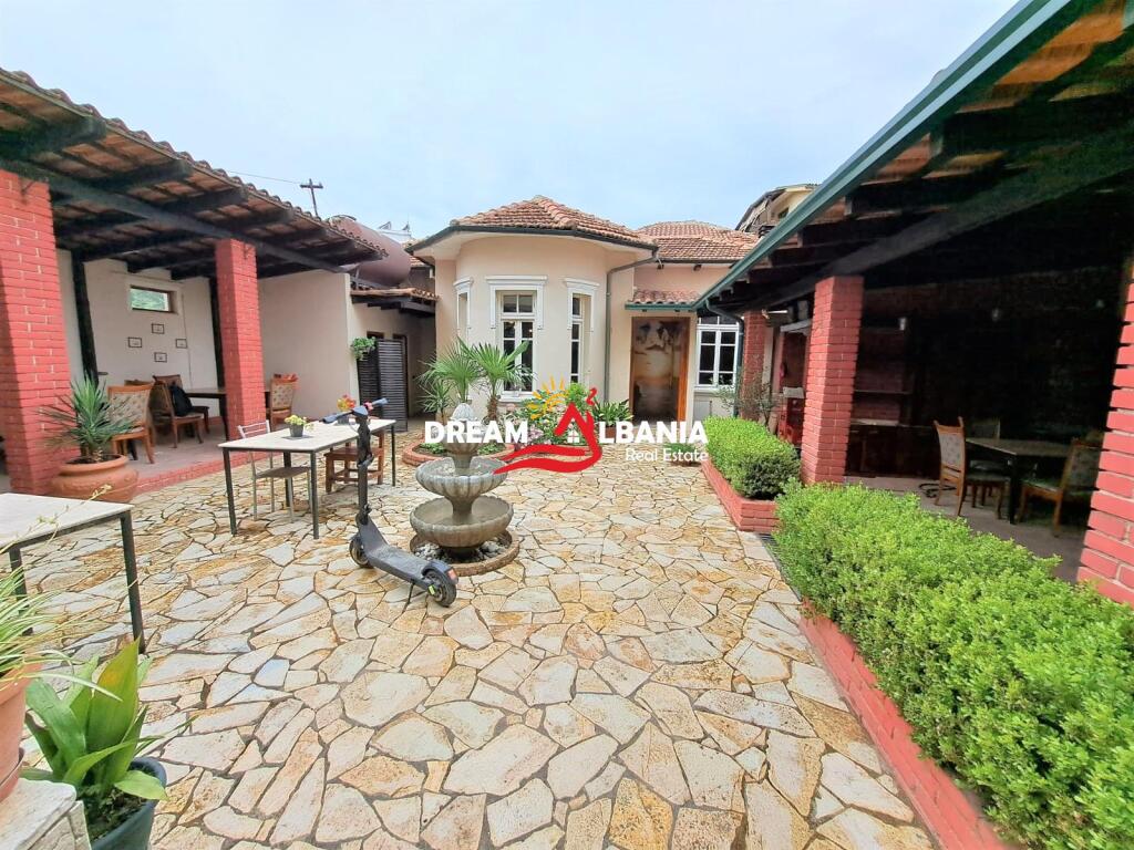 Restorant ne shitje ne rrugen Naim Frasheri ne afersi te bllokut te Ambasadave ne Tirane (ID 4171427)