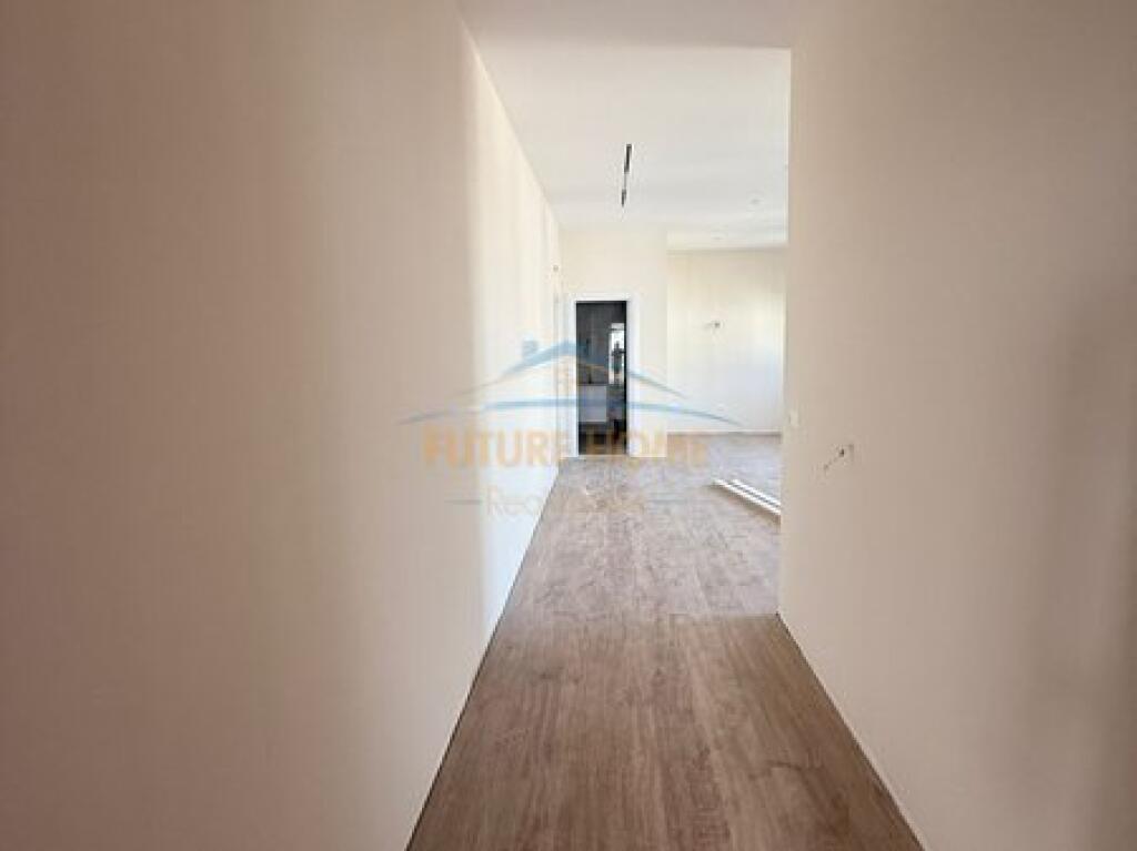 Shitet, Apartament 1+1, Ali Dem, Tiranë.