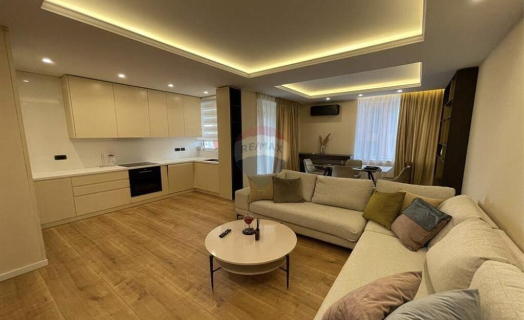 APARTAMENT 2+1+2 PËR QIRA – QENDËR, PËRBALLË TOPTANI CENTER