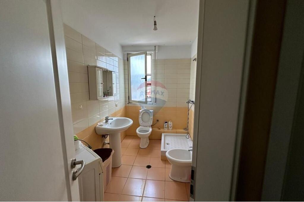 APARTAMENT 2+1+2 + VERANDE ME SUPER PAMJE