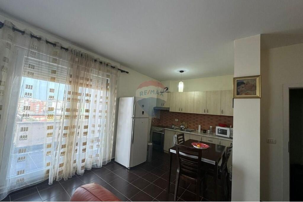 APARTAMENT 2+1+2 + VERANDE ME SUPER PAMJE