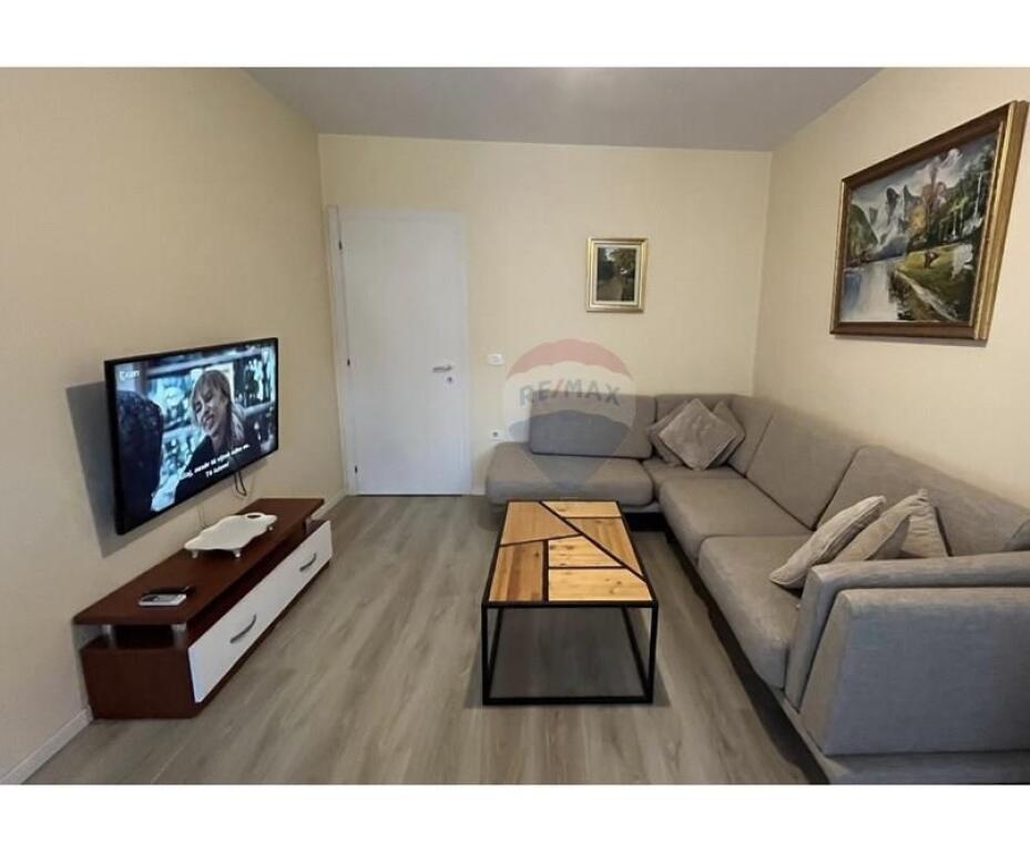 Apartament 2+1 per qira tek rruga Ndre Mjeda