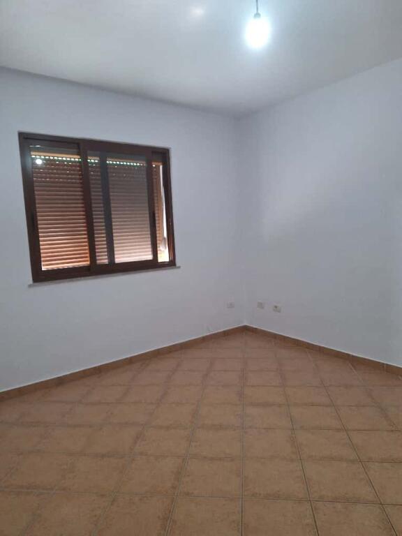 2+1/Shitje 📍Kombinat 📌75000€
