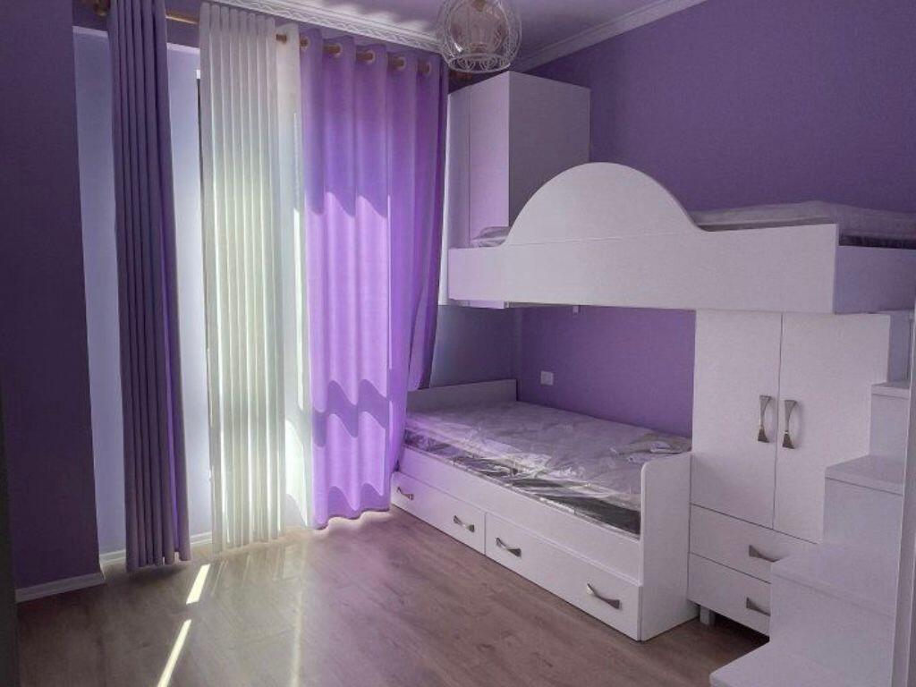 Jepet me qira apartament 2+1 + parkim