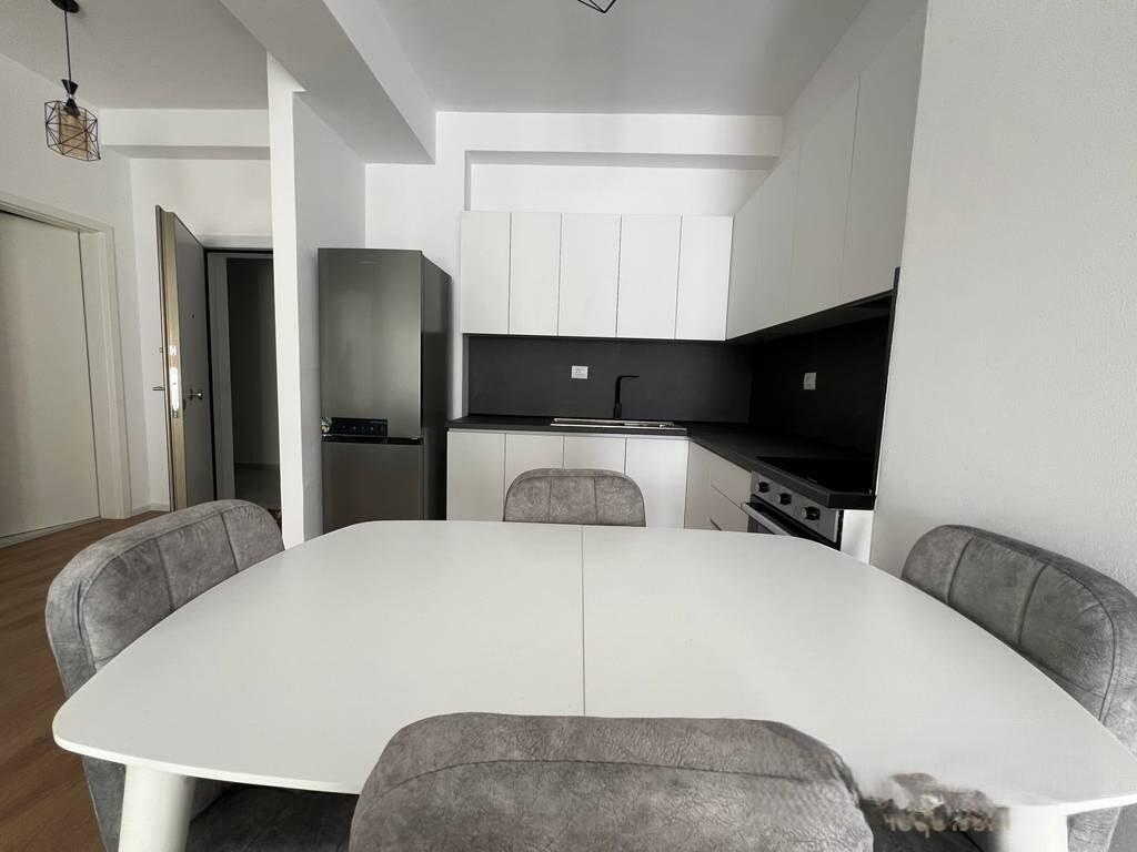 Shes apartament 1+1 te arreduar totalisht ne Rezidencen Kaimi! 115,000 €