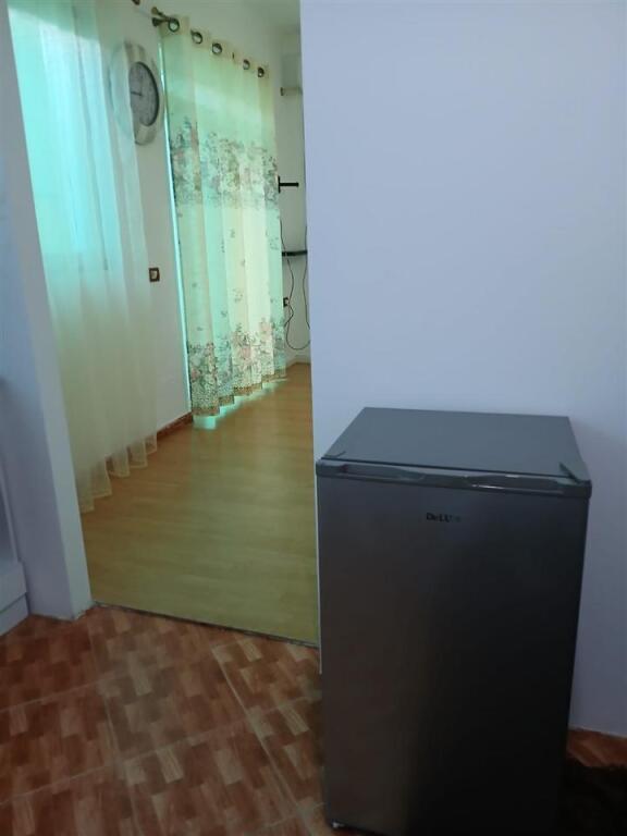 House 1+1 for rent in Kinostudio near Kafja e Rremes (30,000 Leke)