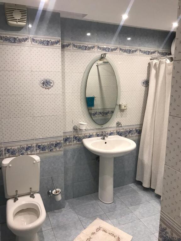 🏙️ Apartament 3+1 me Qira – Piazza, Qendër
