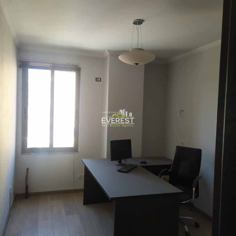 Shitet apartament 2+1 te 21 dhjetori