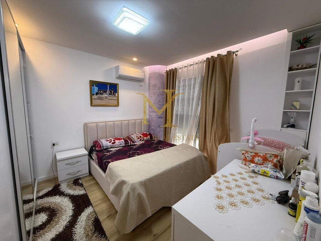 Affittasi appartamento 2+1 con vista mare, Spiaggia di Durazzo !!