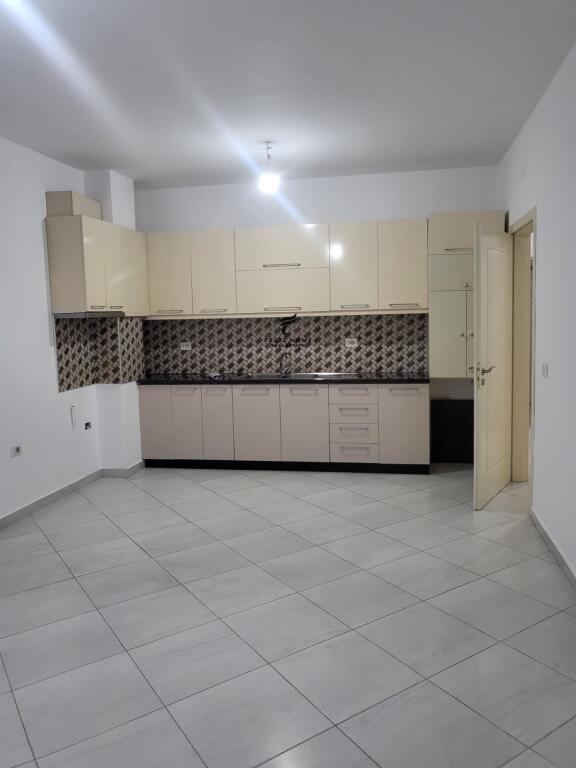 APARTAMENT ME QERA 2+1 DON BOSKO 700 EURO
