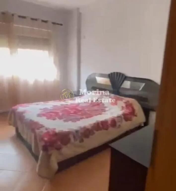 Affitto, Appartamento 1+1, presso Komuna e Parisit, 400 euro/mese