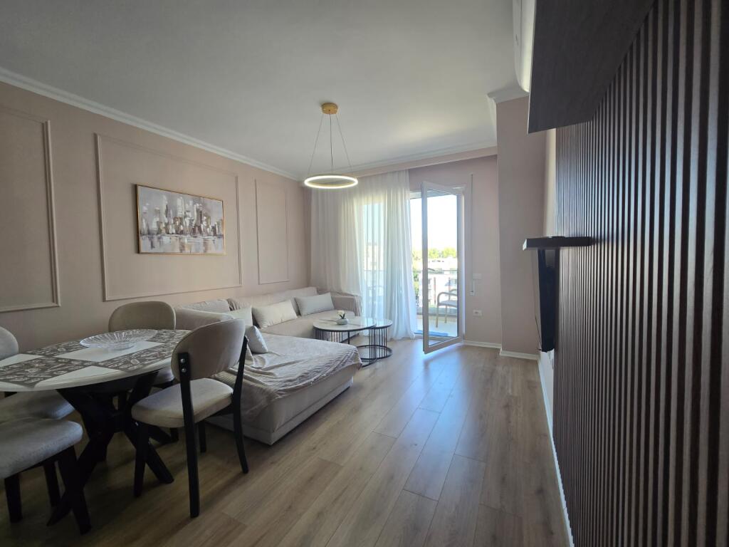 For rent apartment 2+1+2 bathrooms+2 balconies in Astir