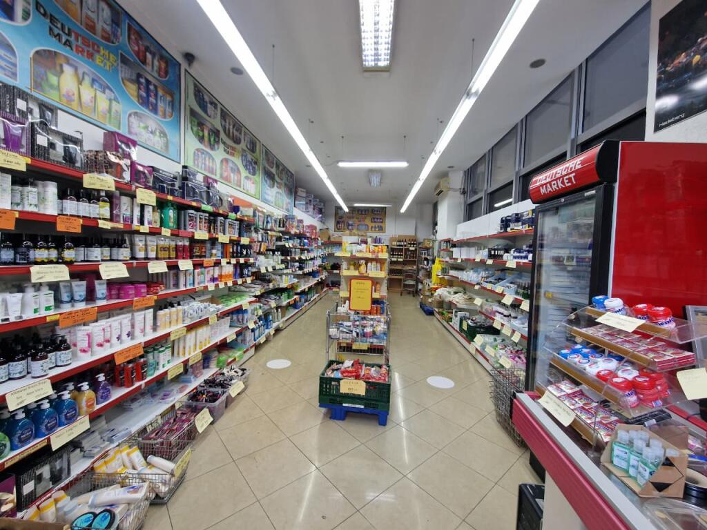 Unità di Servizio in Affitto – Ex Esposizione/ Tribunale Distrettuale di Tirana