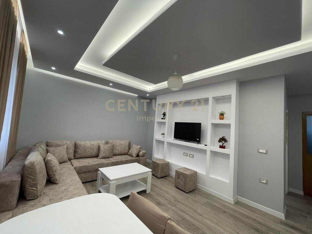 Apartament 1+1 për Qira në Golem 600 € /Muaj