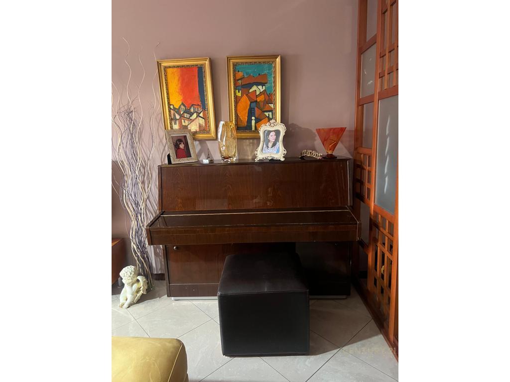Appartamento 2+1+2 in affitto a Komuna e Parisit
