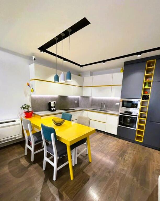 Appartamento 2+1+2 a Tower Bridge 3 in Rruga e Dibres