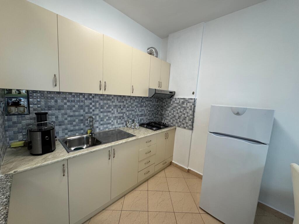 SHITET APARTAMENT PLAZH ILIRIA