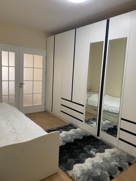 Apartament 1+1/ modifikuar ne 2+1  sheshi Willson