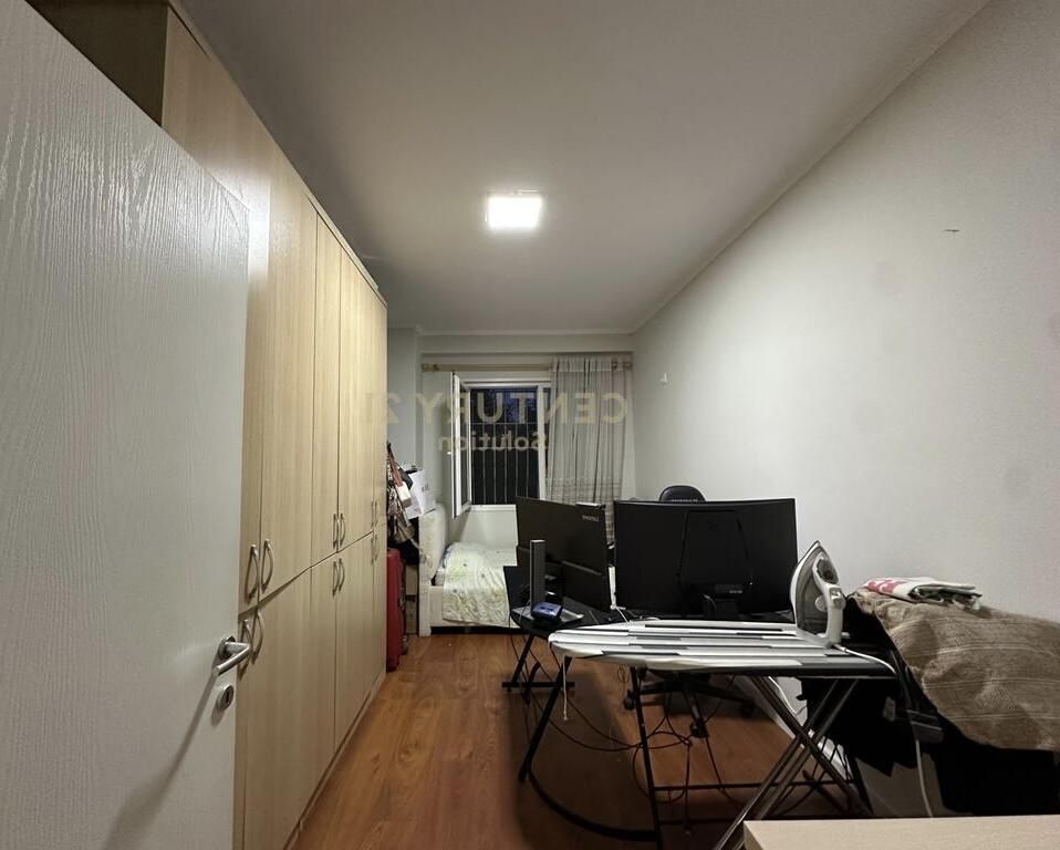 Apartament me qira 2+1+2+ 2 Ballkone  tek Kopshti Botanik