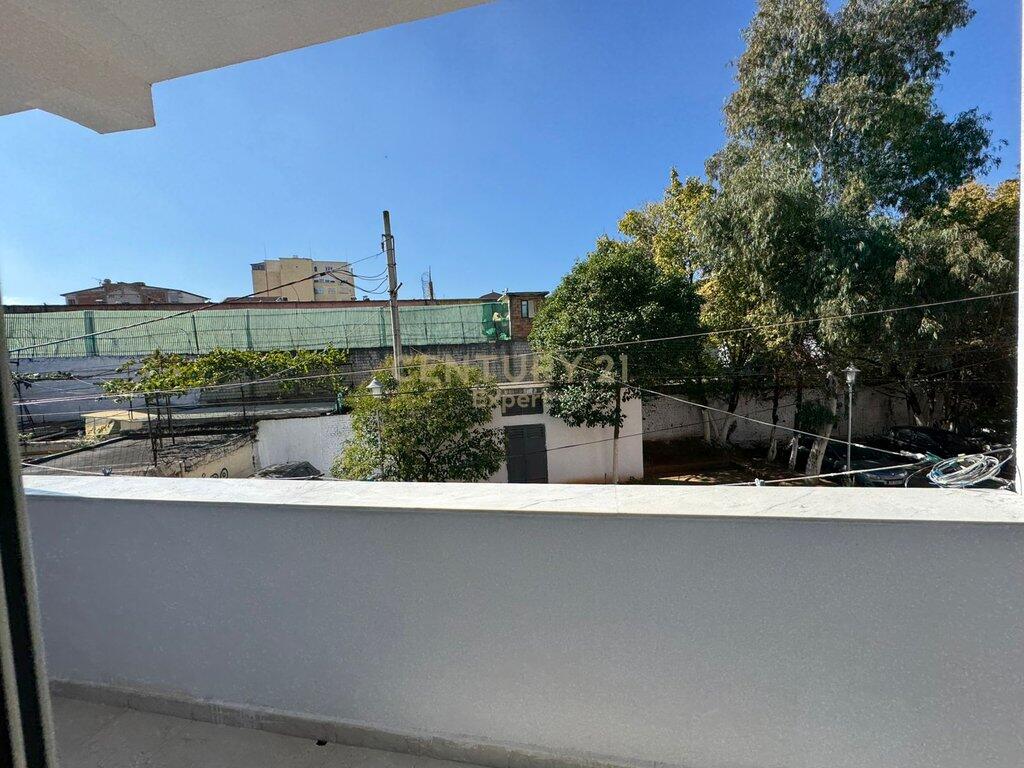 FOR RENT 2+1 ON FORTUZI STREET NEAR THE CENTER!