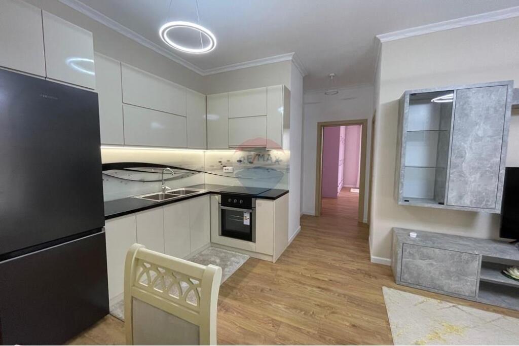 Jepet me qira apartament 2+1, Rruga Gramoz Pashko
