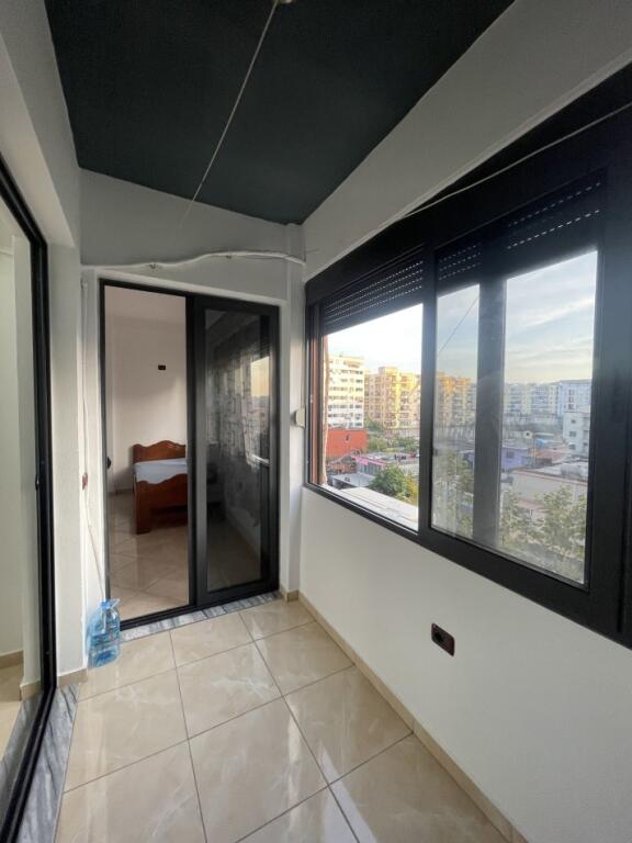Appartamento 2+1+1 con Balcone in Affitto