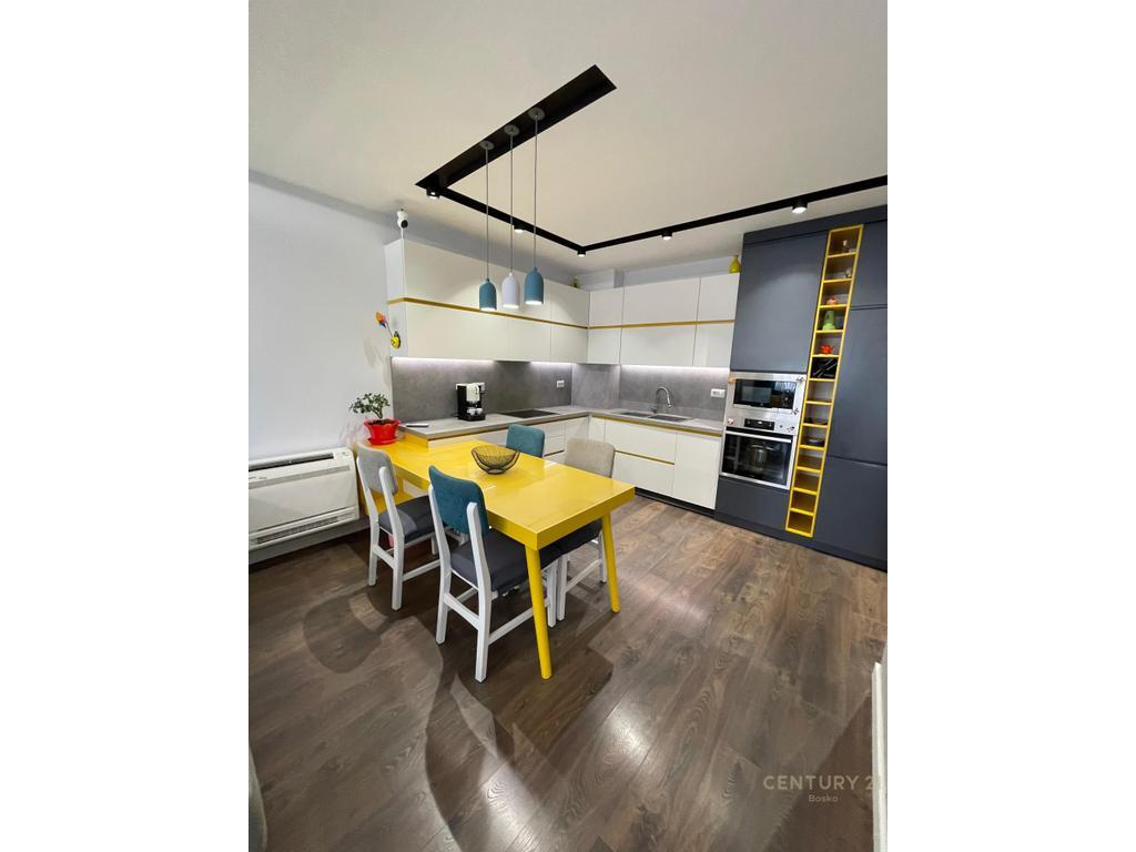 JEPET ME QIRA APARTAMENT 2+1+2 TE RRUGA E DIBRES , TOWER BRIDGE 3