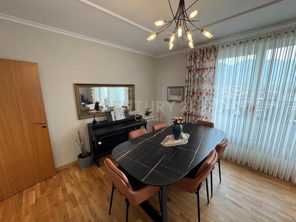 🏡 Apartament 3+1+2 + Verandë në katin e 8 – Zona 5 Maji