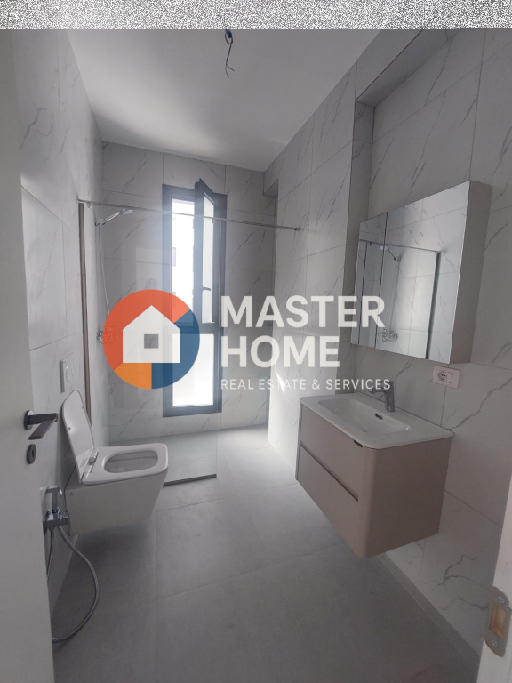 🏡 Studio në shitje – Lungomare, Vlorë