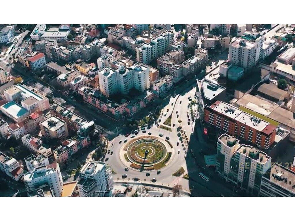 🏢 Business building for rent – Zogu i Zi