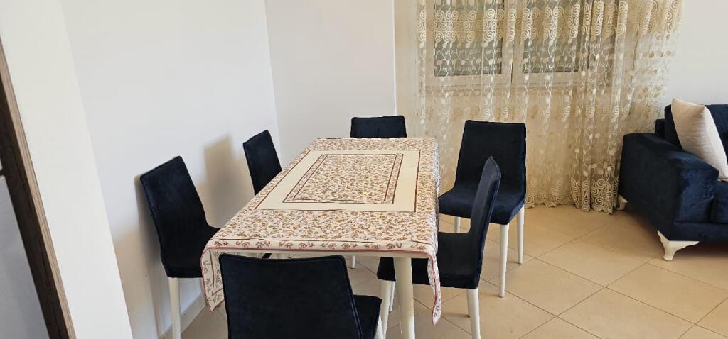 Jepet me qira apartament 3+1+2 + parkim