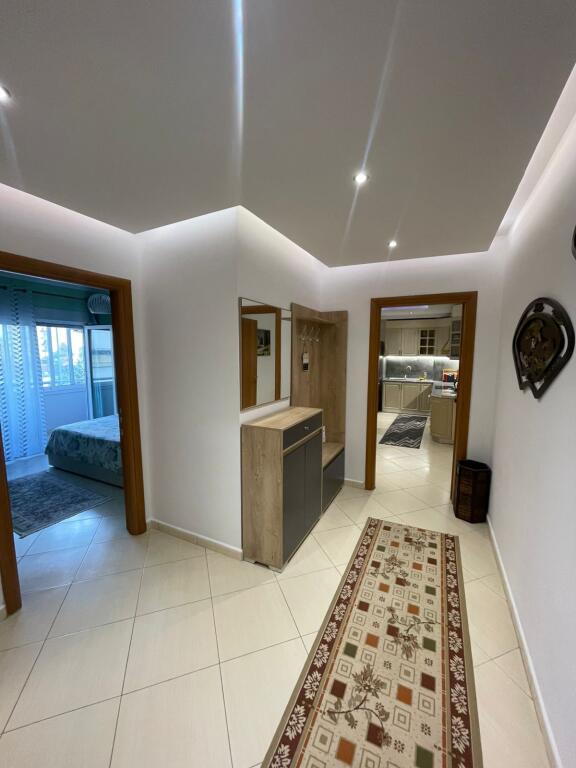 Apartament 2+1 në Shitje Përballë Stadiumit “Air Albania”