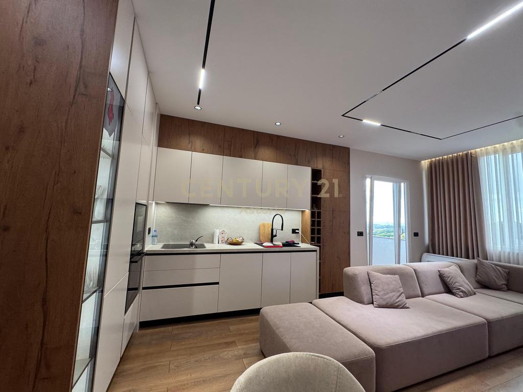 APARTAMENT MODERN 2+1+2 NE ZONEN E FRESKUT. 180,000 €